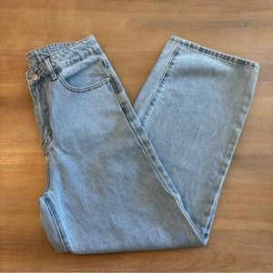 Dazy High-Rise Light Wash Straight Leg Jeans, Medium